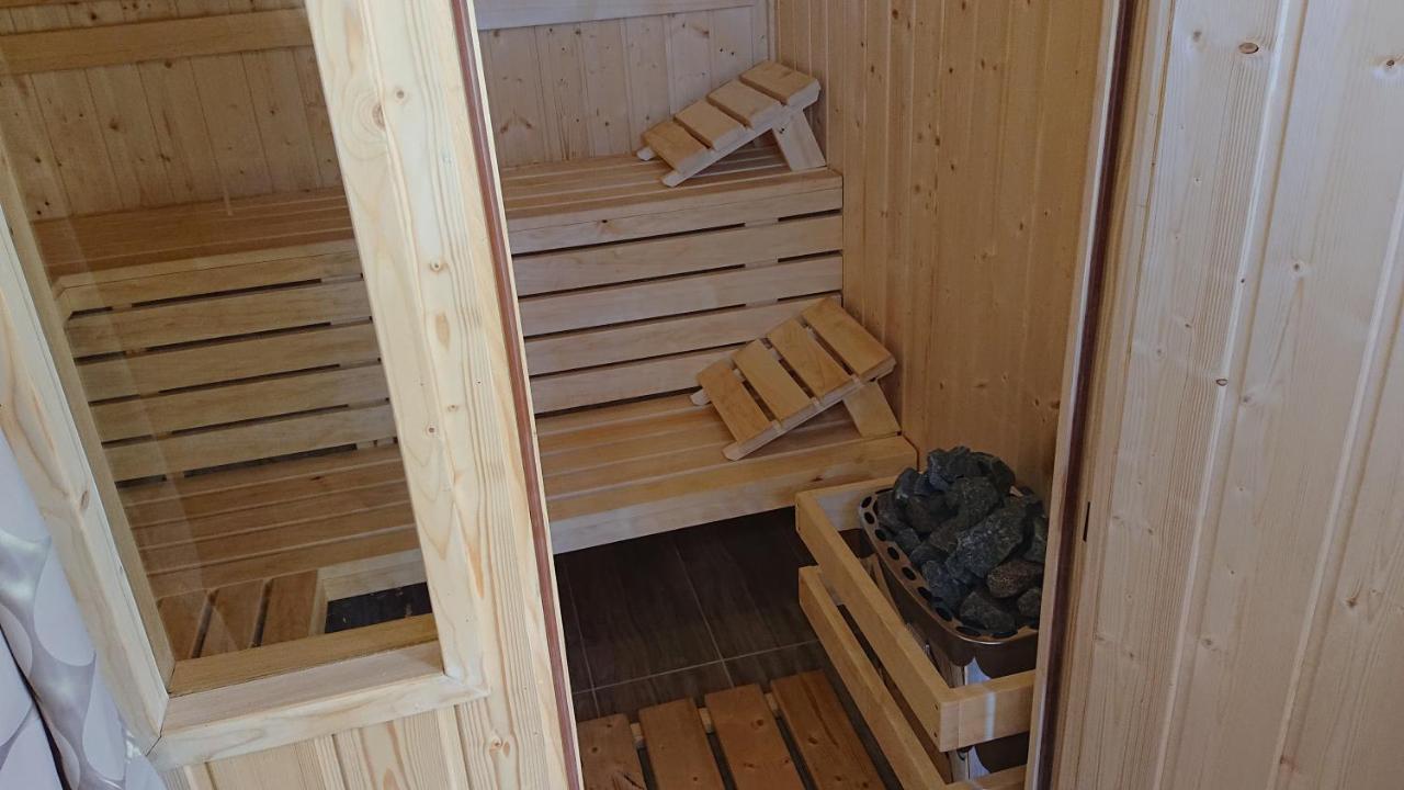 Letnia Willa Jacuzzi & Sauna Ujście-Darłowskie Eksteriør bilde